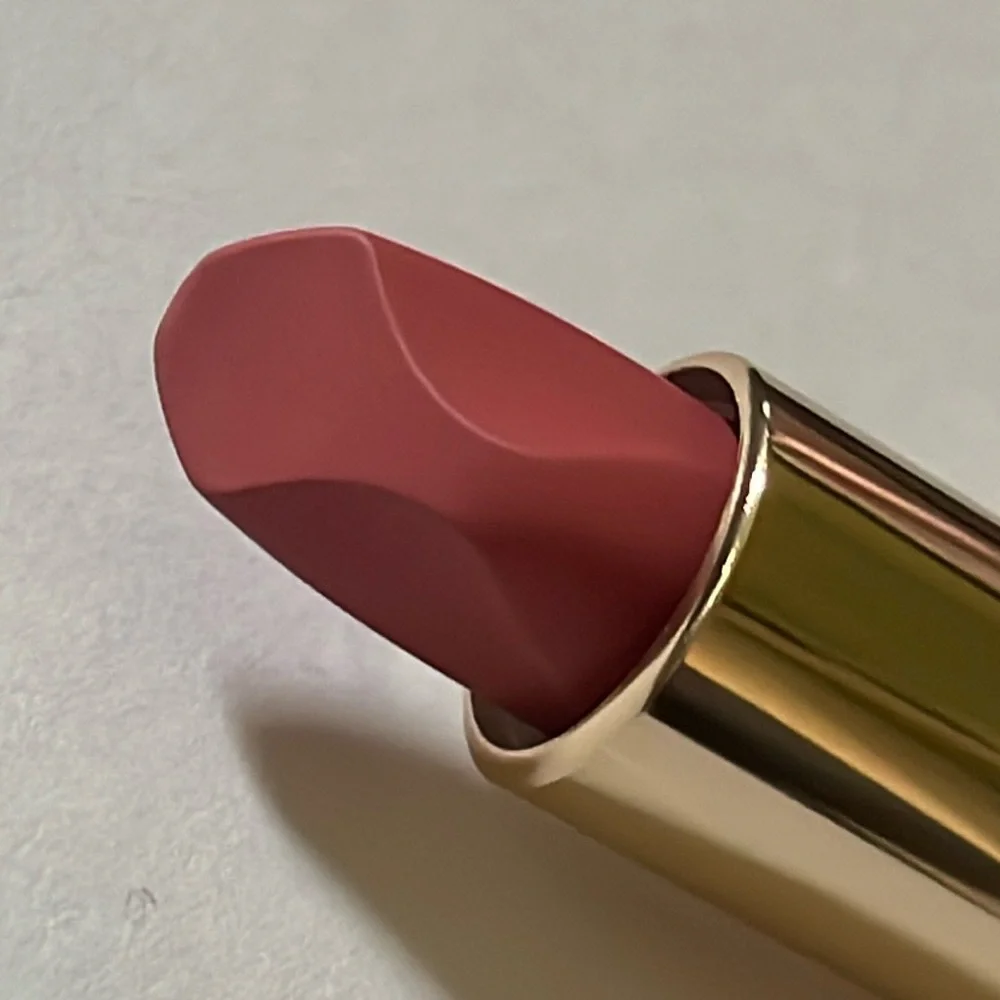 L;Oreal Colour Riche lipstick 171 NU CONFIDENT - Picture 3 of 8